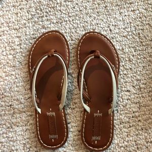 Roxy beach sandals / flip flops